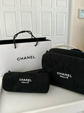 CHANEL Beaute Bag Duo with Gift Bag